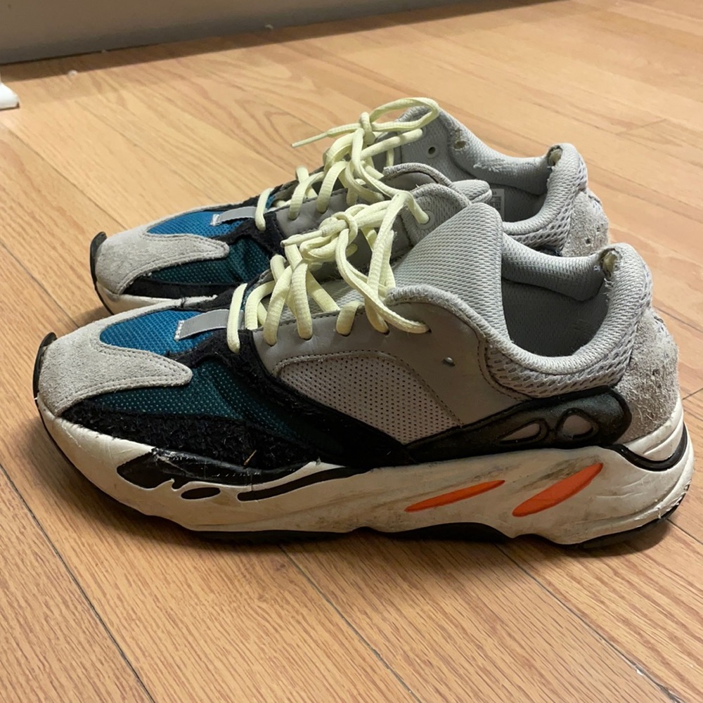 Adidas Yeezy Boost 700 Solid Grey